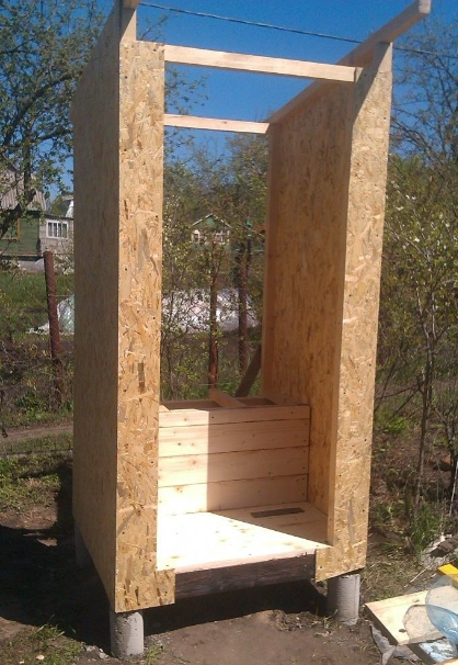 строить туалет