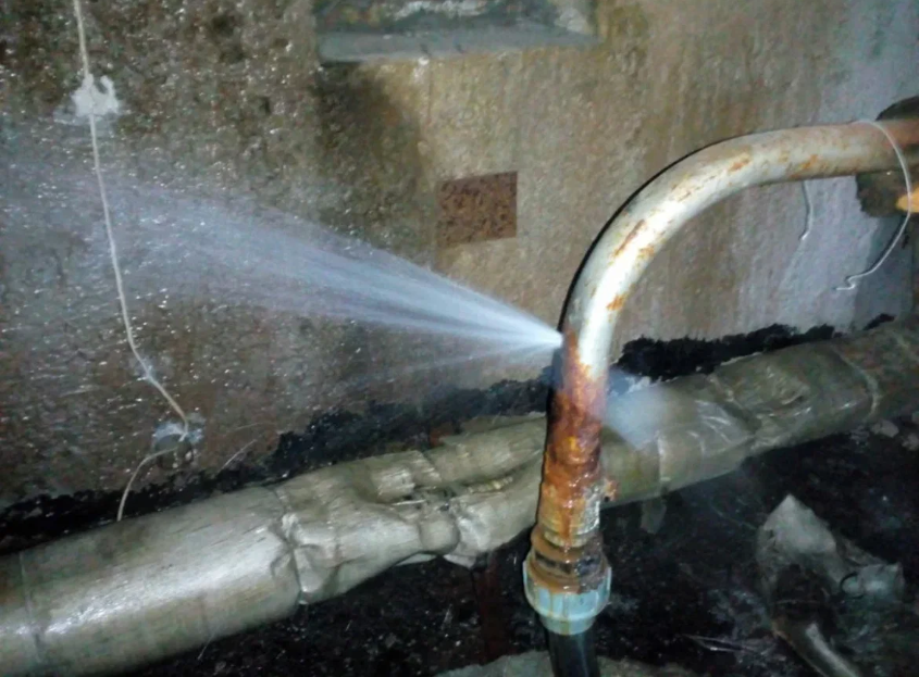 течь